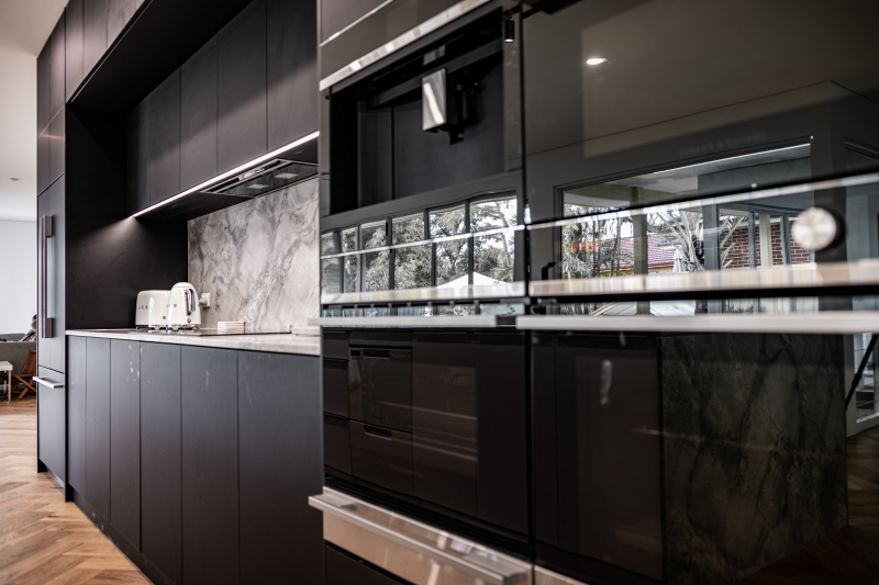 Why Black Kitchens Are Trending in Modern Homes
